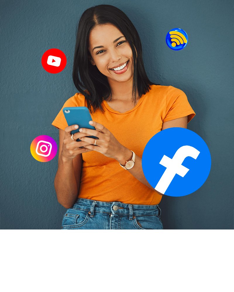Pessoa usando redes sociais no celular